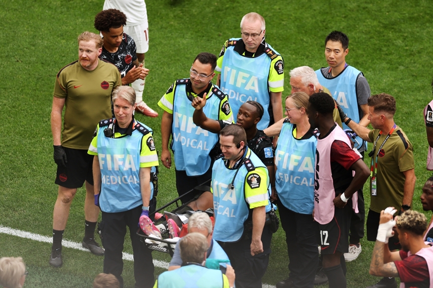 Gallery - 	World Cup 2026: Canada thắng 6-0 khi Qatar nhận 2 thẻ đỏ - image 8